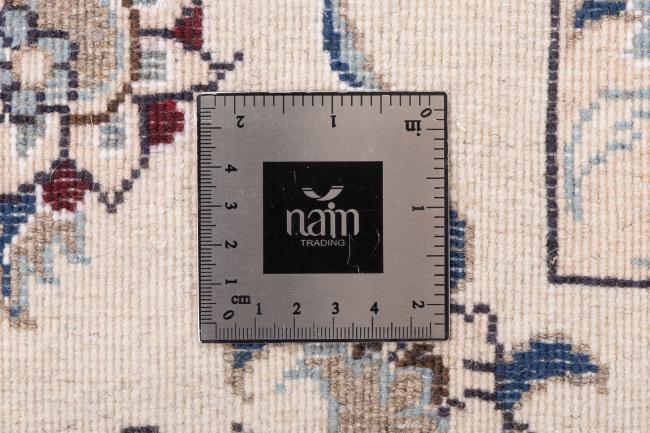 Naim - 10