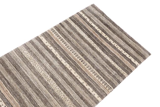 Persian Gabbeh Loribaft Tabiibaft - 3