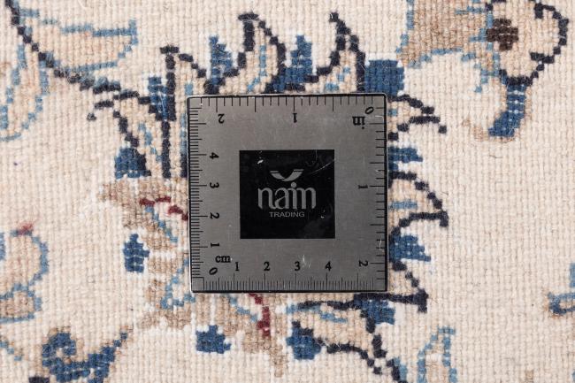 Naim - 10