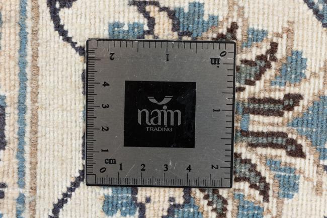 Naim - 10