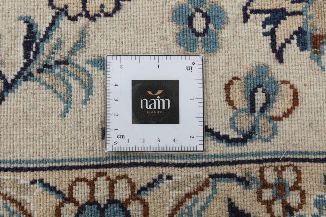 Naim - 10