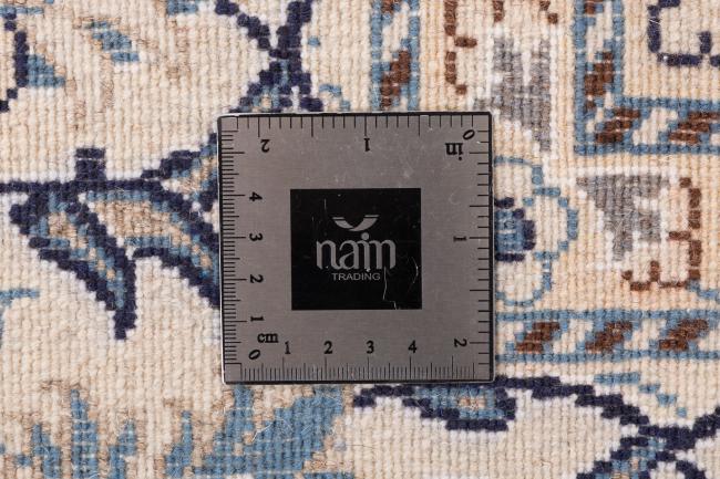 Naim - 9