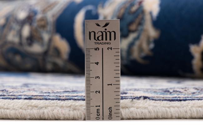Naïn - 9
