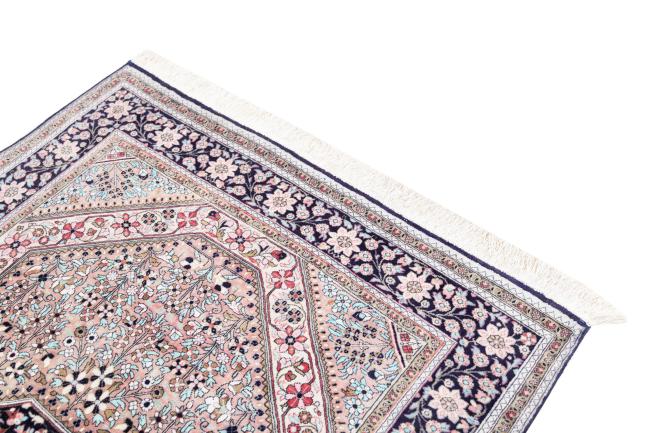Qum Silk - 3