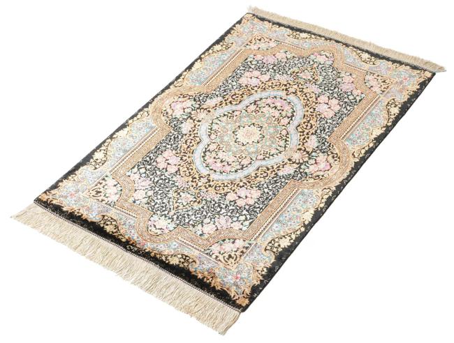 Qum Silk - 4