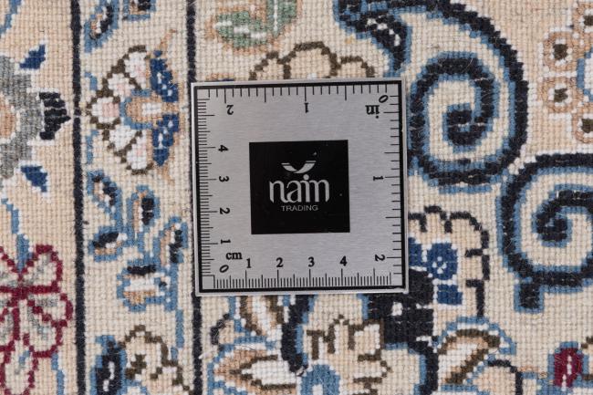 Nain 9La - 10