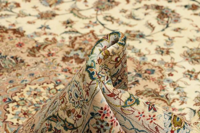 Qum Silk - 11