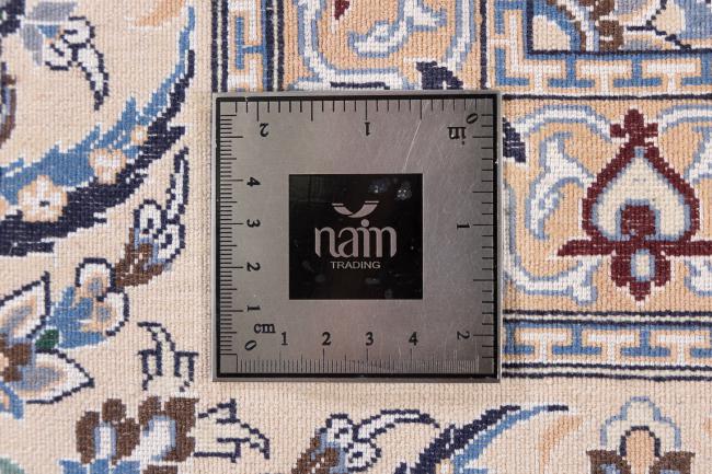 Nain 6La Signed - 11