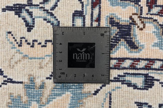 Naim - 10