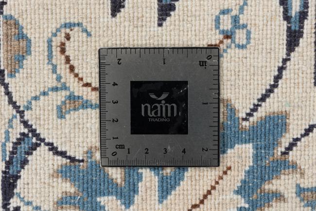 Naim - 10