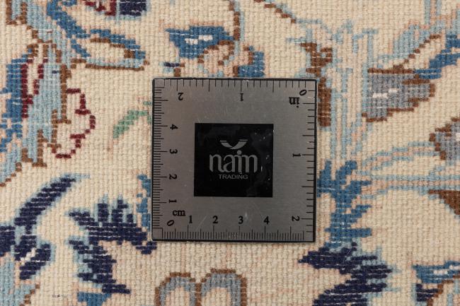 Naim - 11