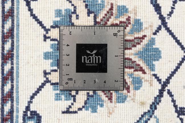 Naim - 9