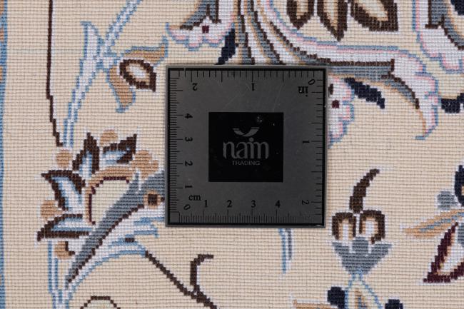 Nain 6La Signed - 11