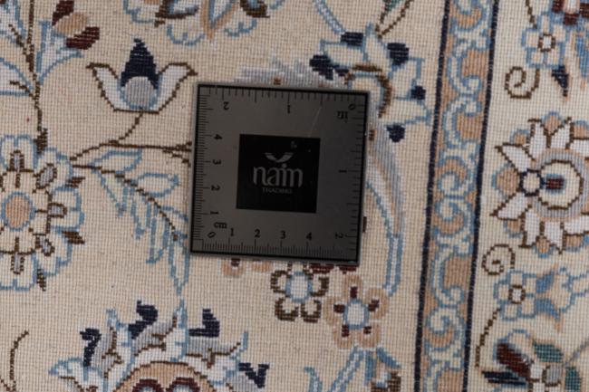 Nain 6La Signed - 8