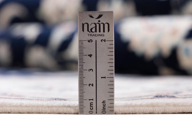 Nain 9La Signed - 10