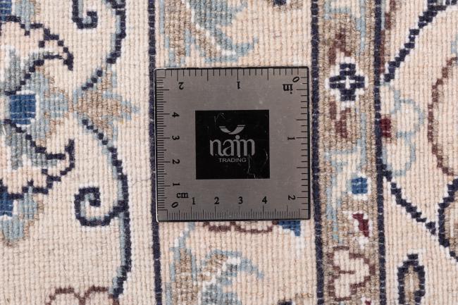 Naim - 10