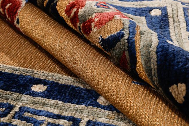 China Silk Gold - 13