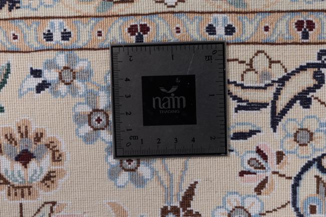 Nain 6La Signed - 9