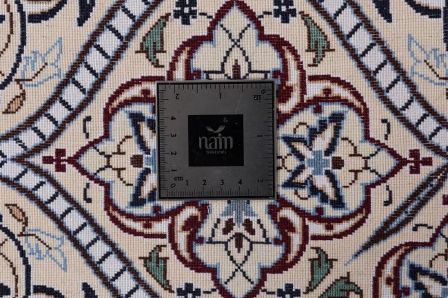 Nain 6La Signed - 10