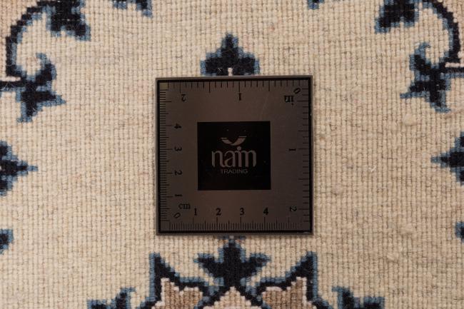 Naim - 4