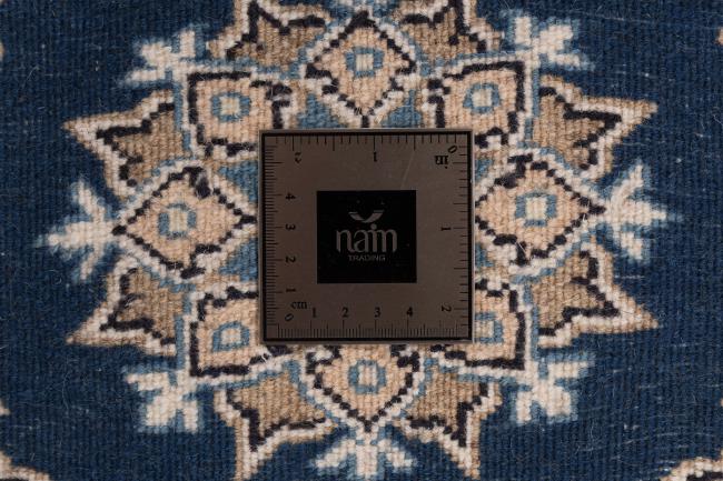 Naim - 4