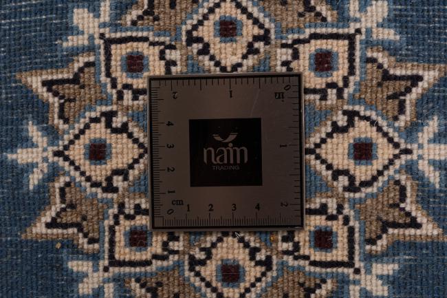 Naim - 4