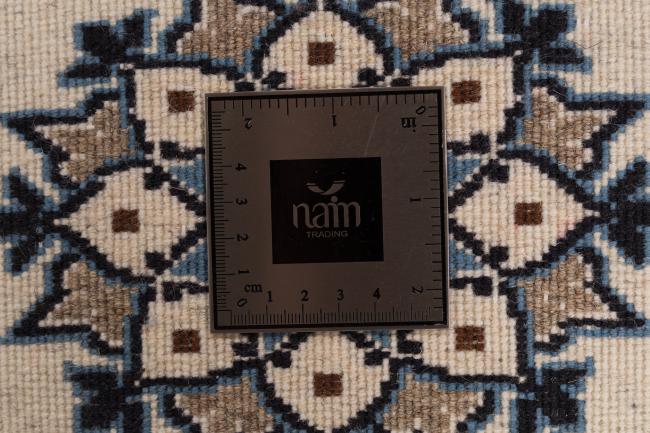 Naim - 4