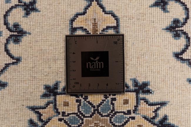 Naim - 4