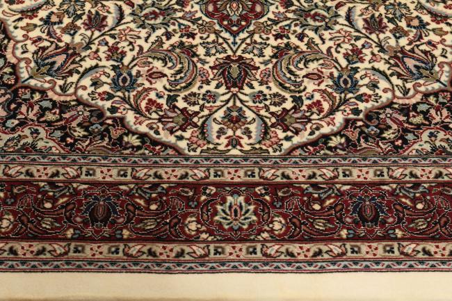 Qum Sherkat Zijden Pool - 1