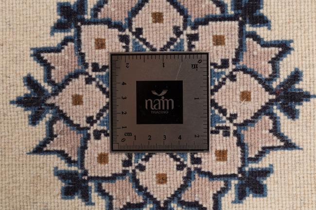 Naim - 4