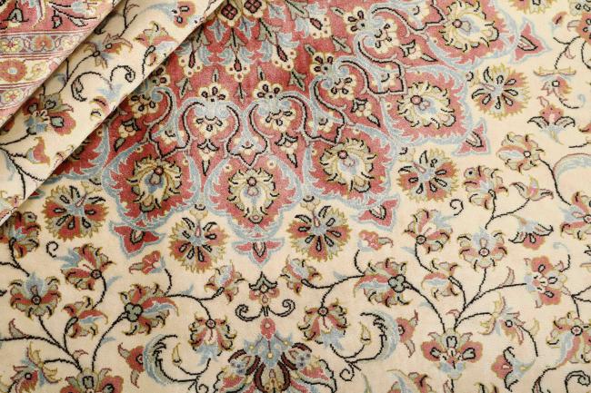 Qum Silk - 2