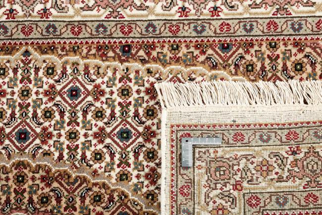 Indo Tabriz Royal - 1