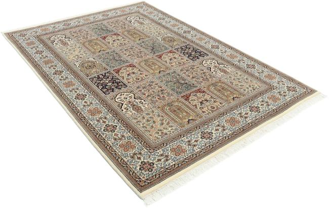 Taj バクティアリ - 2