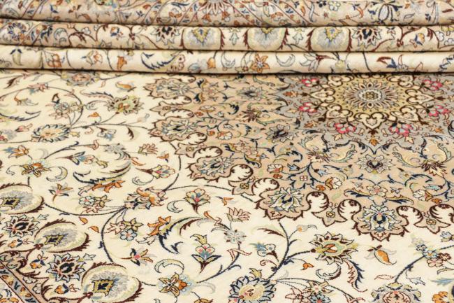 Qum Silk - 3
