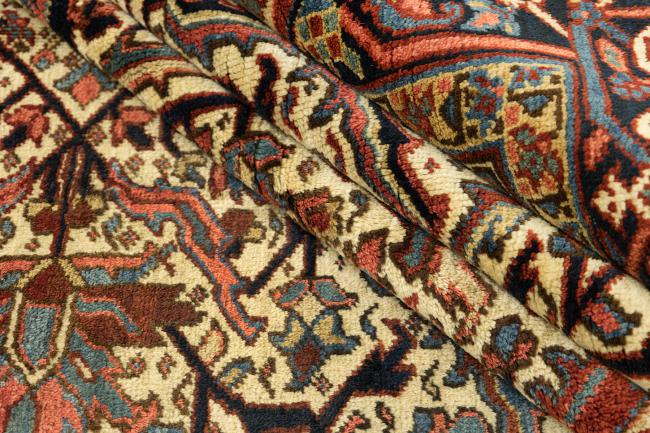 Heriz Antique - 7
