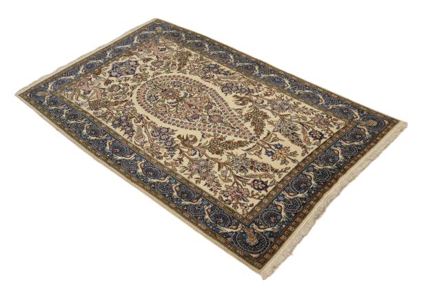 Qum - 4