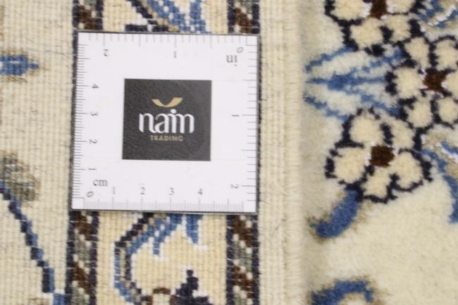 Naim - 4