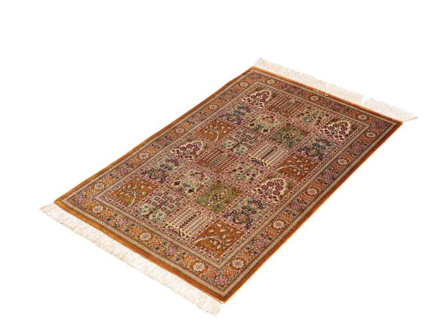 Ghom Silkki - 1