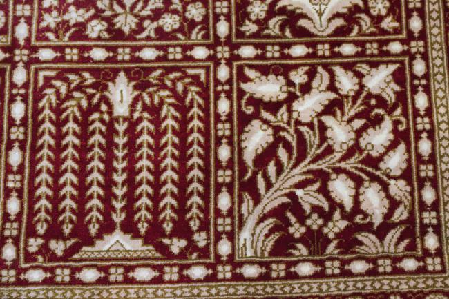 Ghom Silke Signed - 6