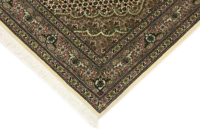 Tabriz Mahi Signed - 4