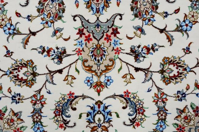 Qum Silk - 13