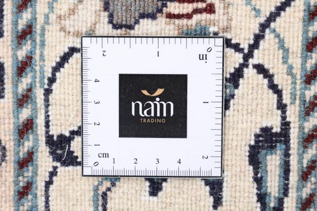 Naim - 9