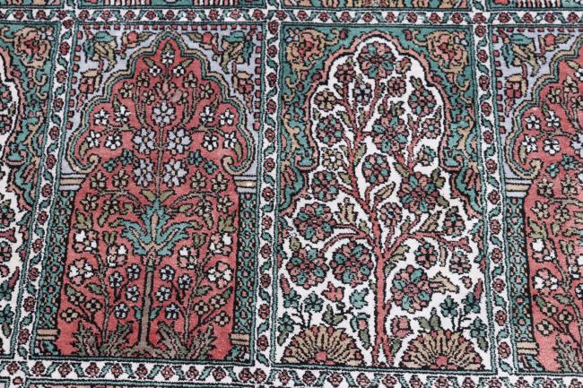 Kashmir Silk Art - 9