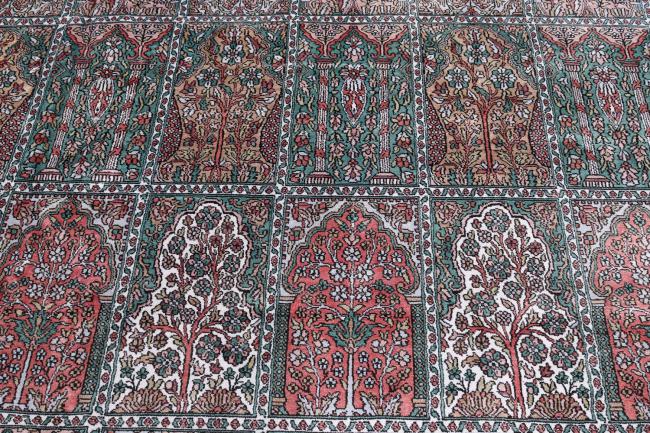 Kashmir Silk Art - 10