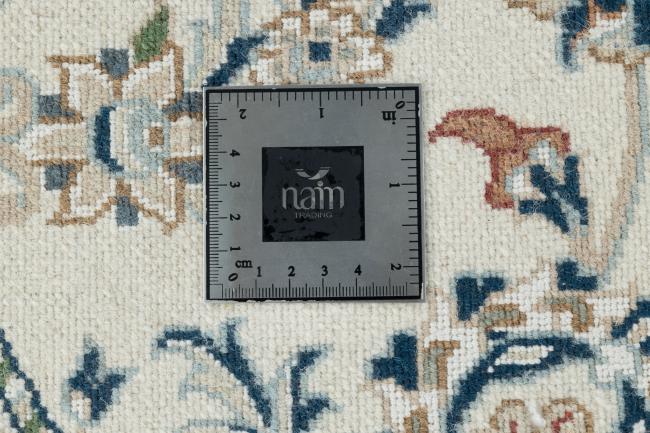 Indo Naim - 10