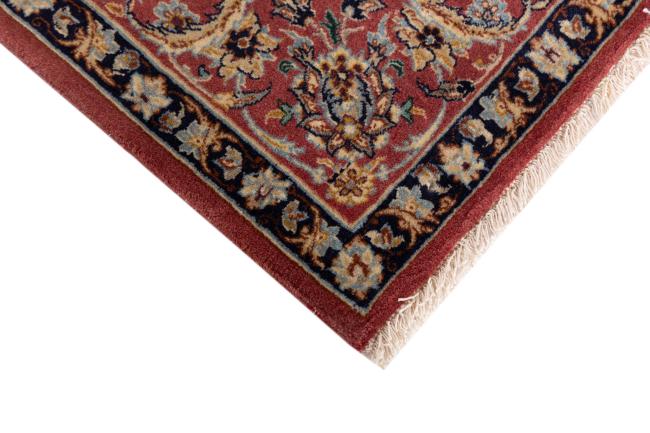 Isfahan Gammel Signed Silkerenning - 5