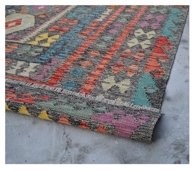 Kilim Afghan - 2
