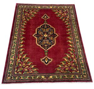 Qum 121x98