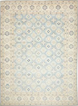 Kazak 367x273