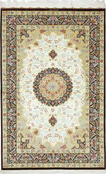 Ghom Silkki 150x101